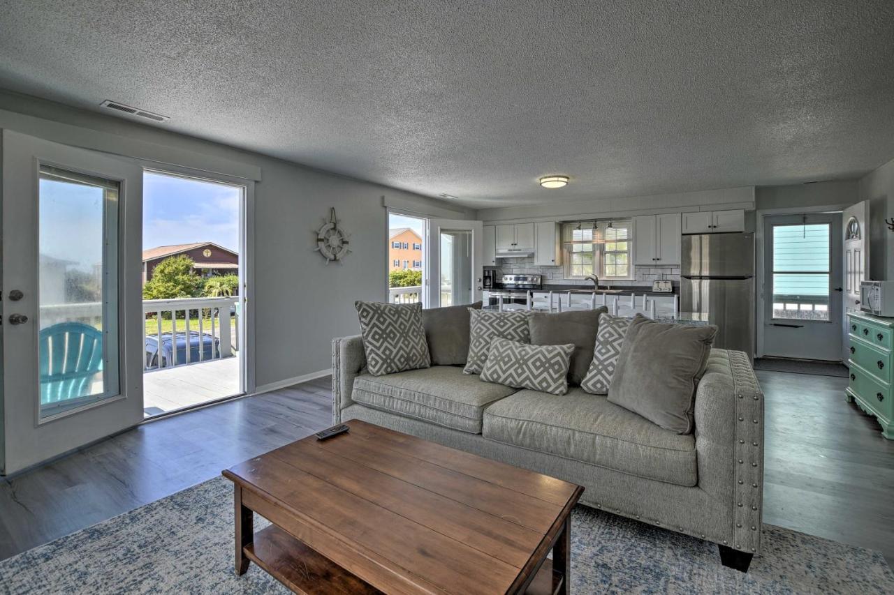 Oak Island Beach Abode With Deck Walk To Shore! Eksteriør bilde